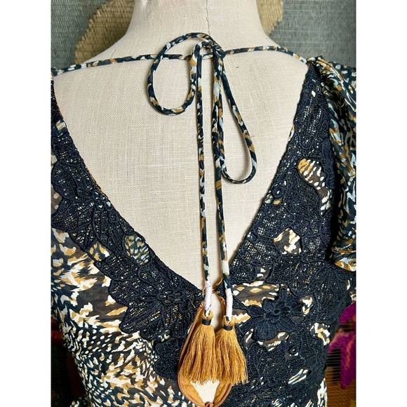 Anthropologie V-Neck Ruffle Lace Dress 0P - Picture 3 of 16